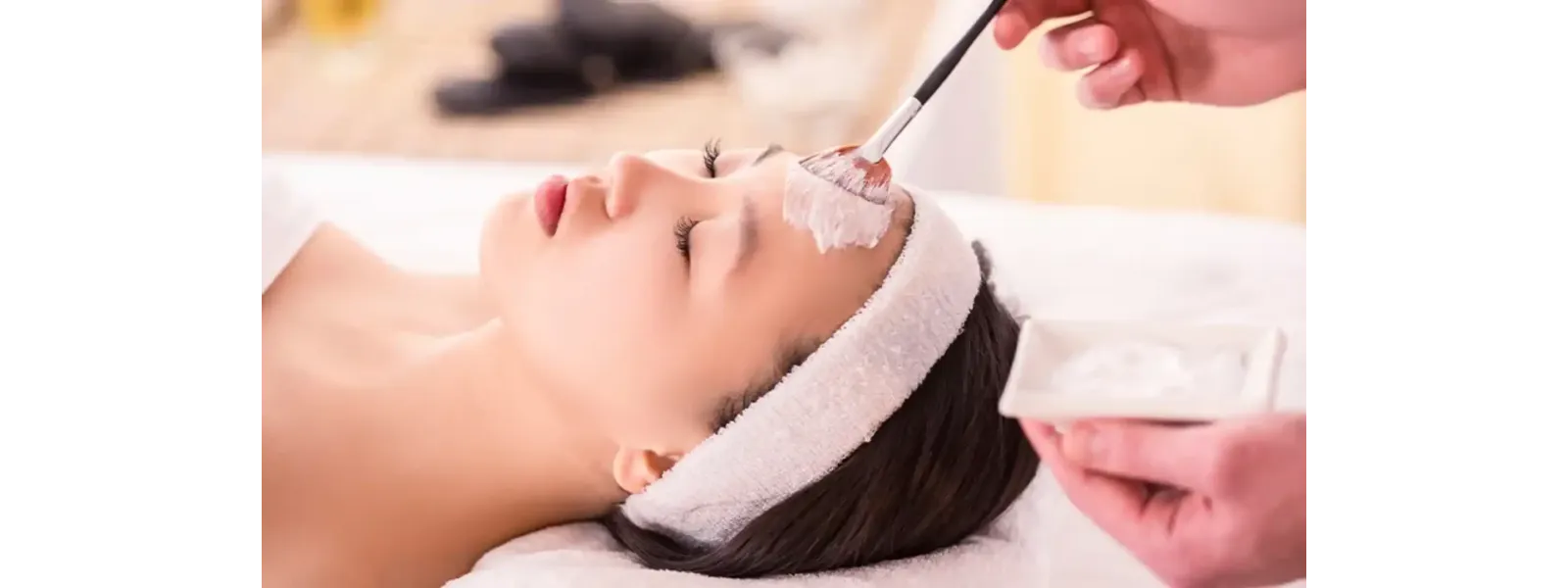 觀塘一站式美髮美容店生意轉讓｜Autorun｜900 呎大玻璃採光靚場、配備 Thermage 儀器｜月賺 $12 萬、雙軌穩定客底